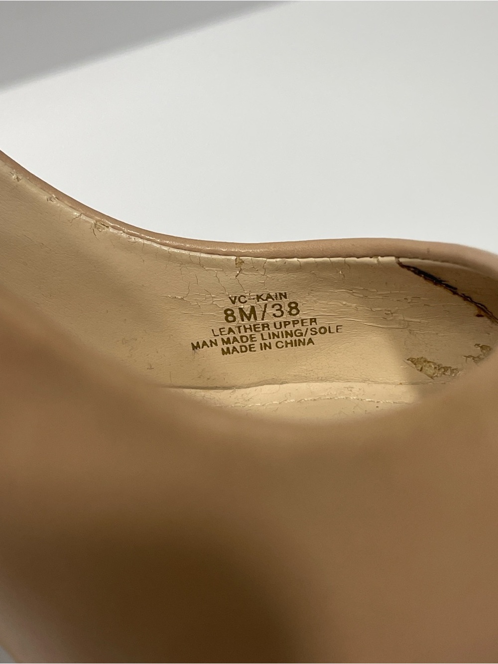 Vince Camuto Beige Pointed-Toe Leather Upper 4 inch Pumps Size 8 - Picture 4 of 13